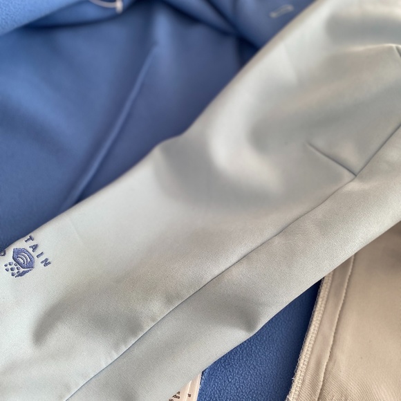 MOUNTAIN HARDWARE Softshell Jacket  | EUC - Picture 11 of 12